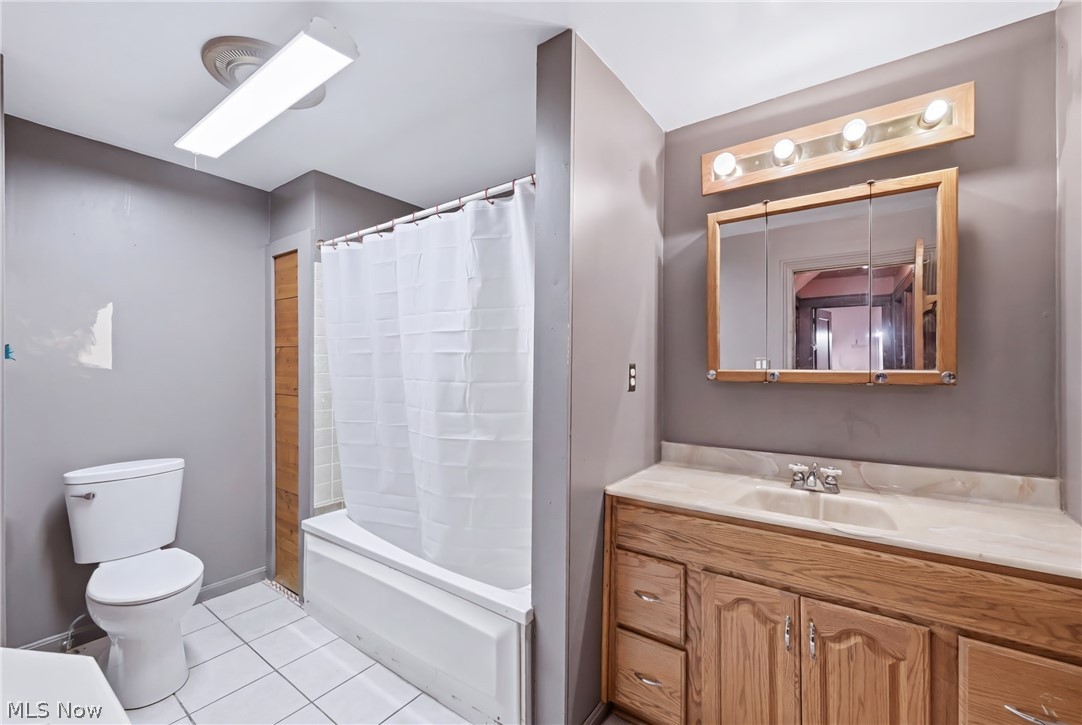 1624 N Main Street Niles OH 44446