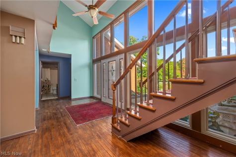 916 Elywood Drive Elyria OH 44035