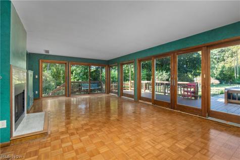 916 Elywood Drive Elyria OH 44035