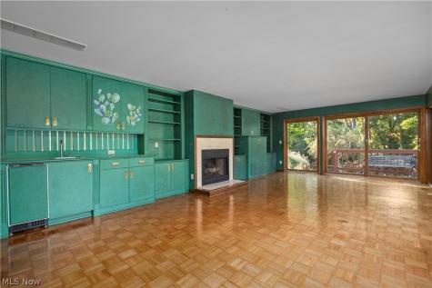 916 Elywood Drive Elyria OH 44035