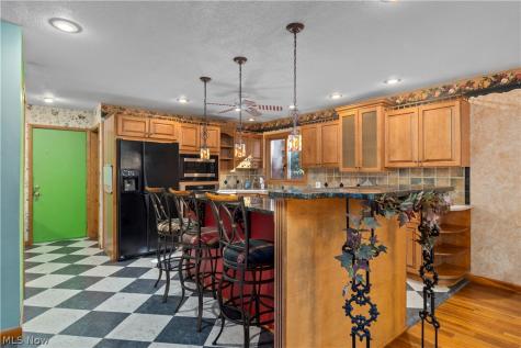 916 Elywood Drive Elyria OH 44035