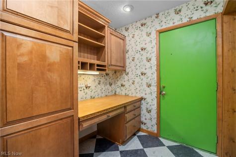 916 Elywood Drive Elyria OH 44035
