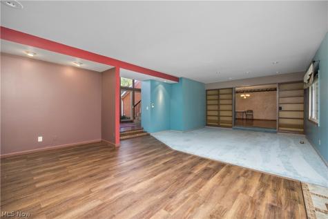 916 Elywood Drive Elyria OH 44035