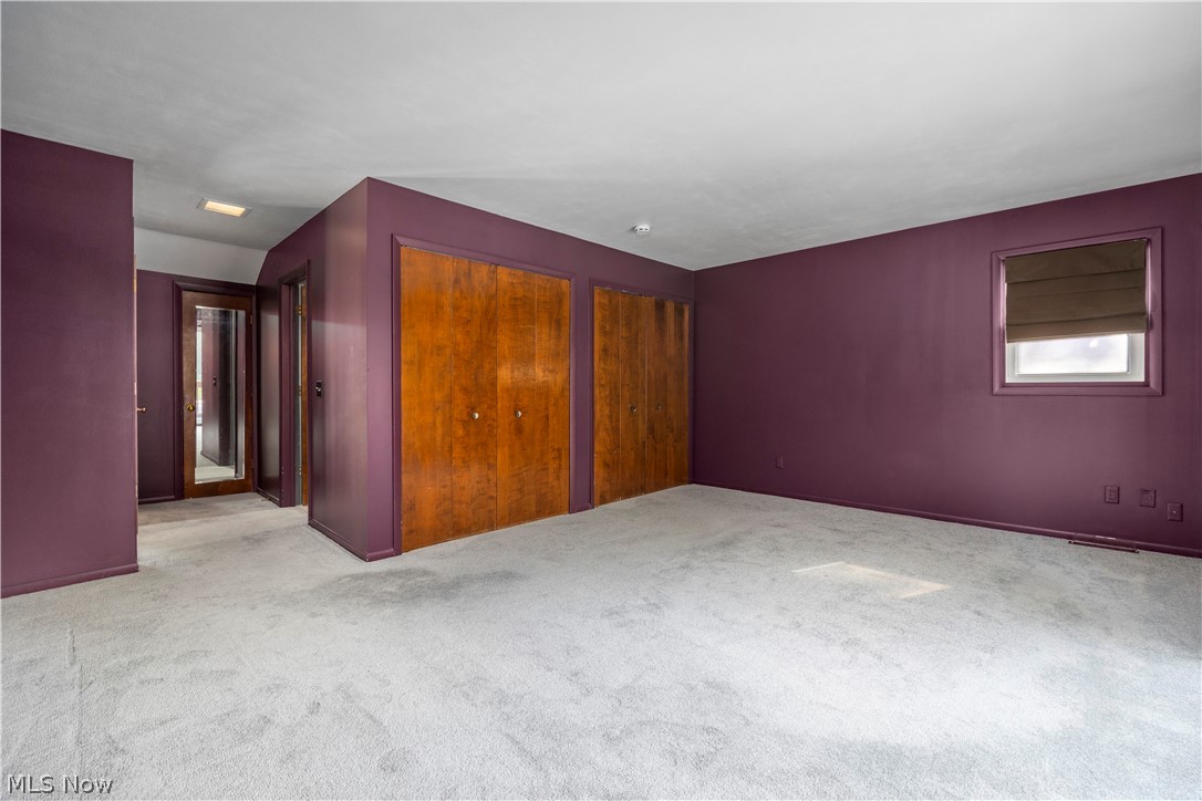 916 Elywood Drive Elyria OH 44035
