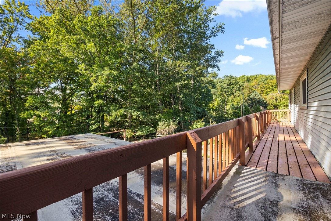916 Elywood Drive Elyria OH 44035