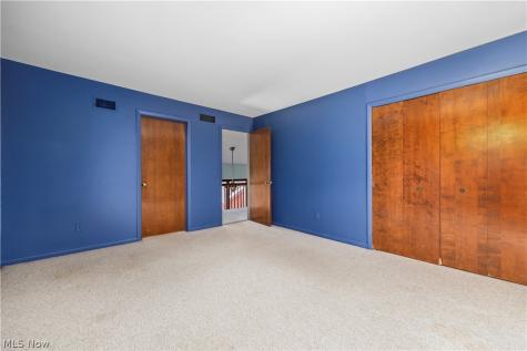 916 Elywood Drive Elyria OH 44035