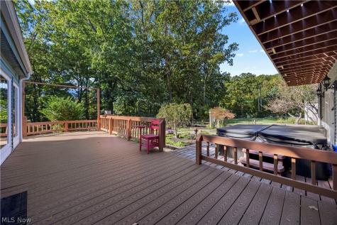 916 Elywood Drive Elyria OH 44035