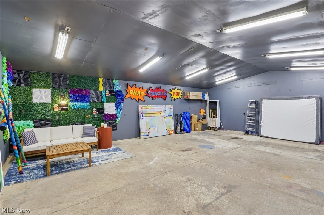 14216 Berwyn Avenue Cleveland OH 44111