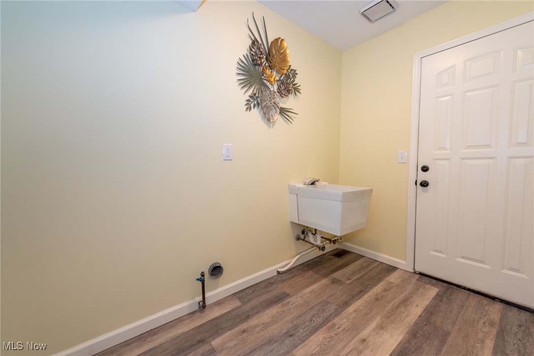 7561 Parkside Drive Parma OH 44130