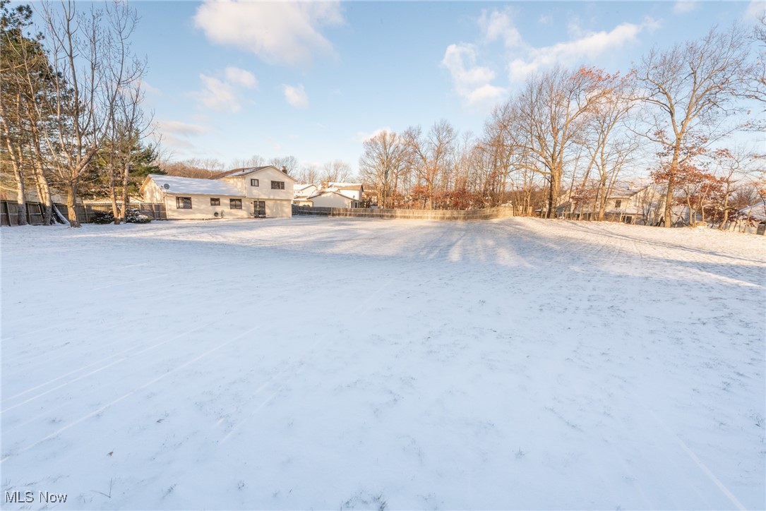 7561 Parkside Drive Parma OH 44130