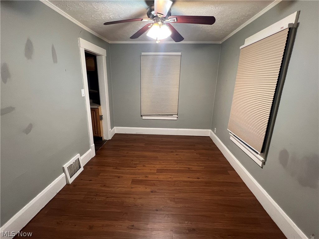 11 N Four Mile Run Road Austintown OH 44515