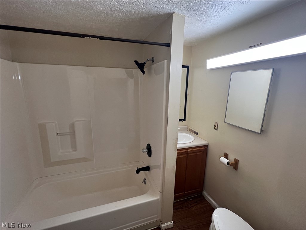 11 N Four Mile Run Road Austintown OH 44515