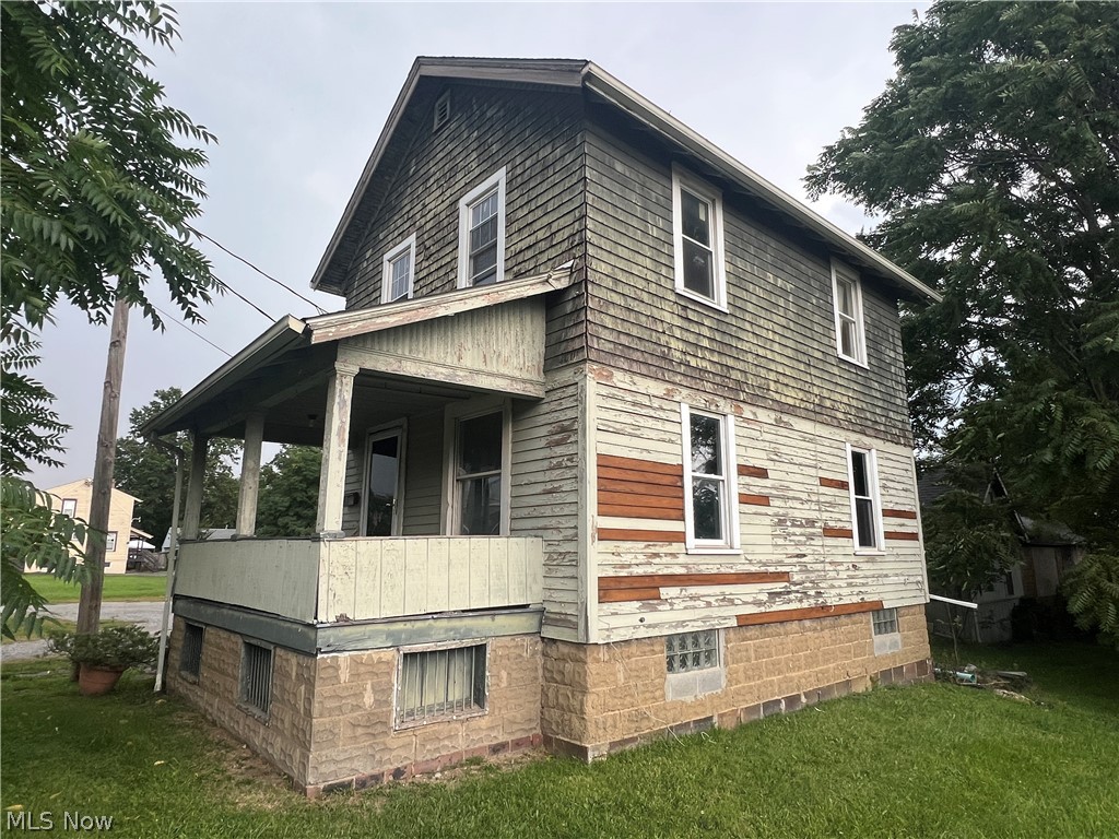 11 N Four Mile Run Road Austintown OH 44515