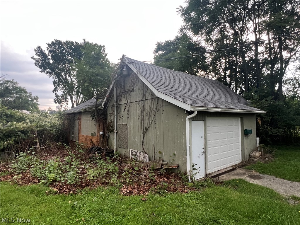 11 N Four Mile Run Road Austintown OH 44515