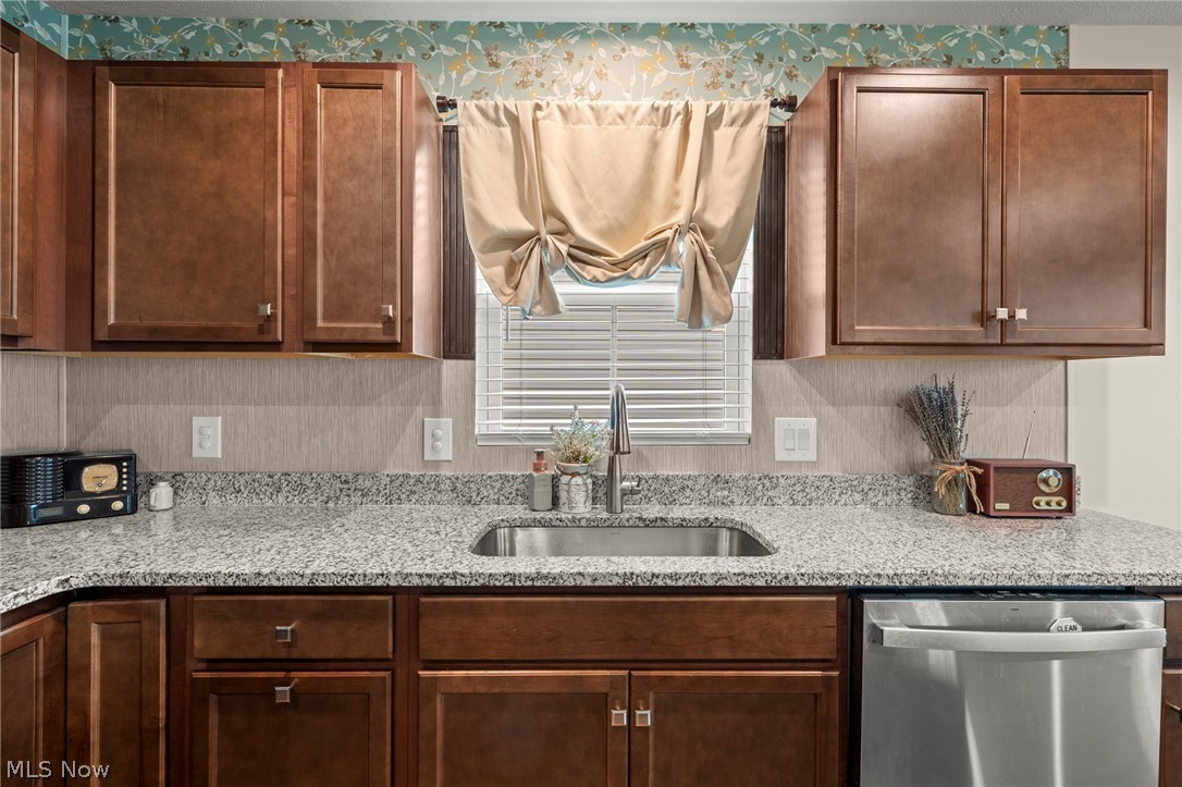 543 Swan Drive Seville OH 44273