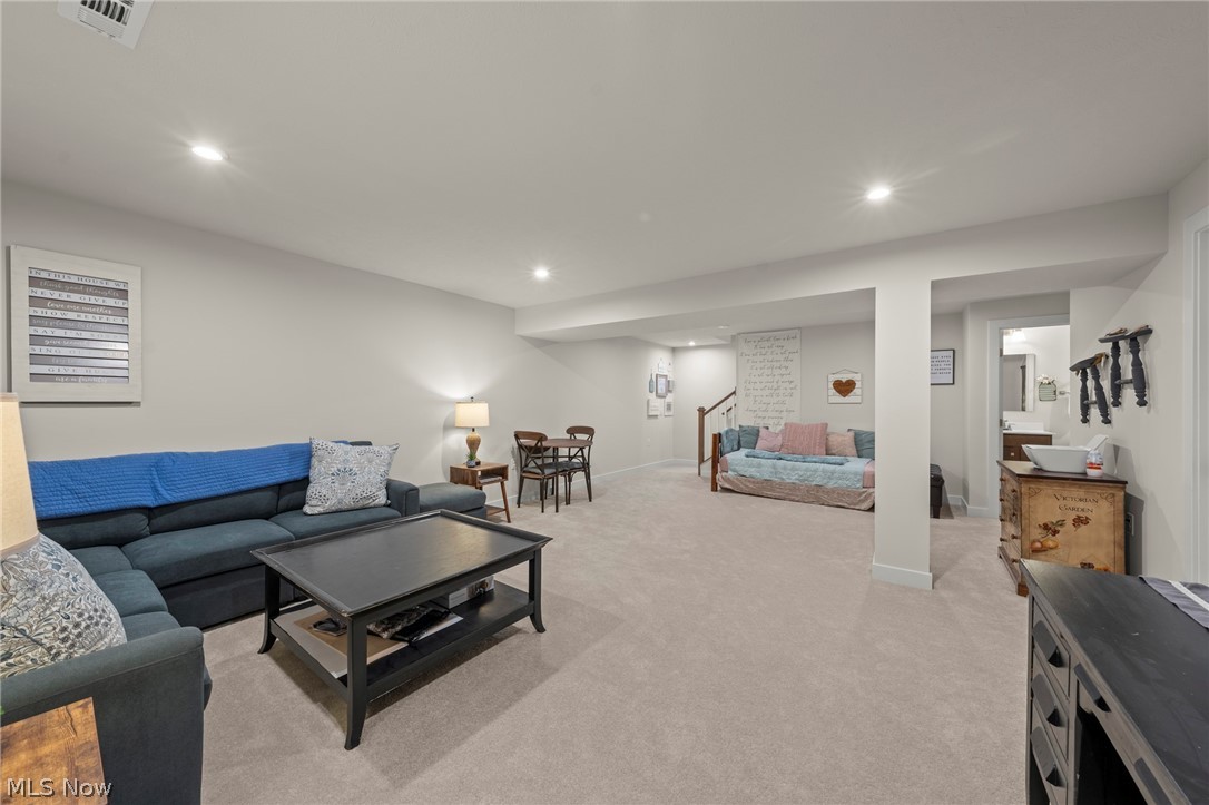 543 Swan Drive Seville OH 44273