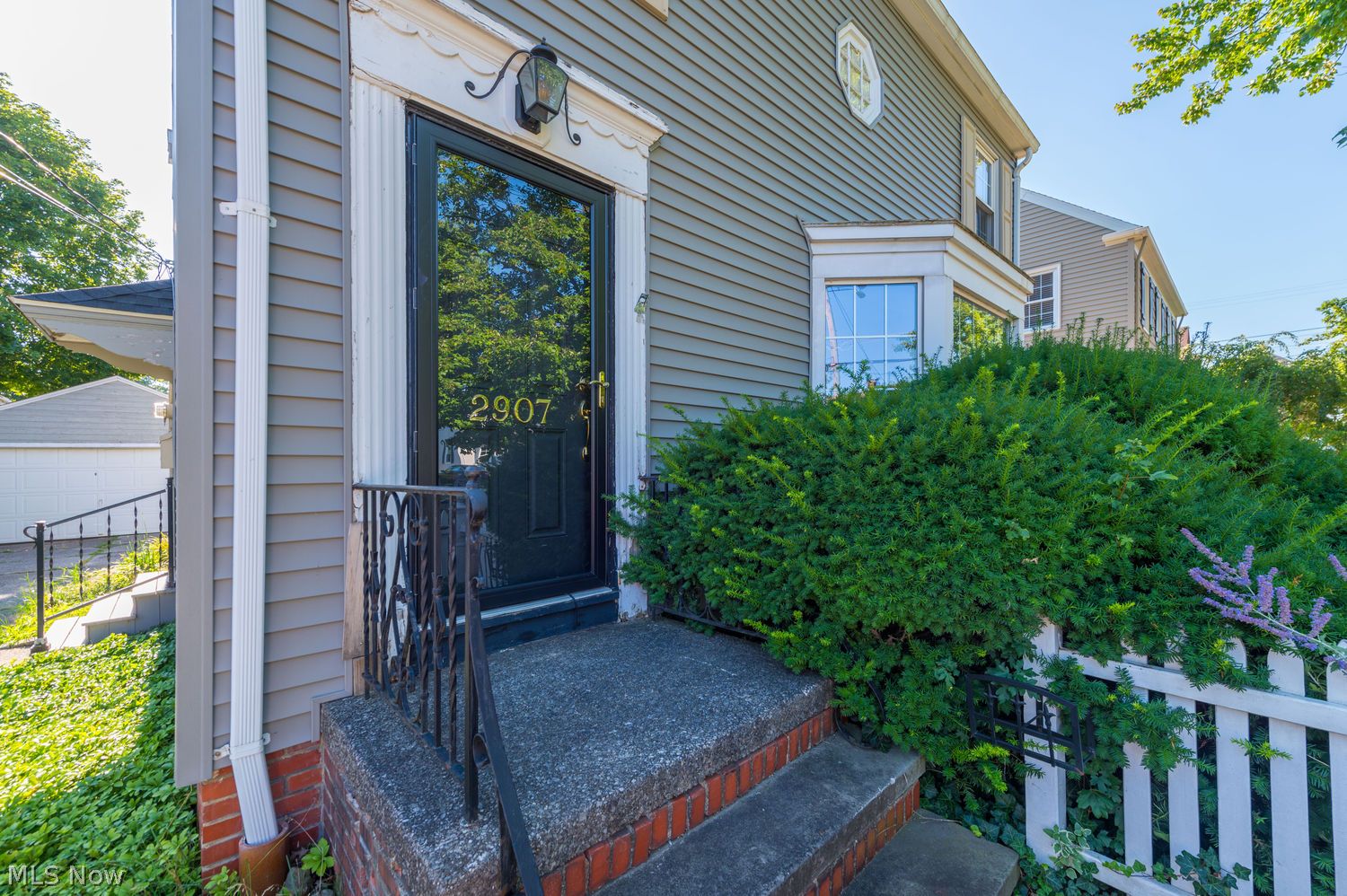 2907 Lakeview Avenue Rocky River OH 44116