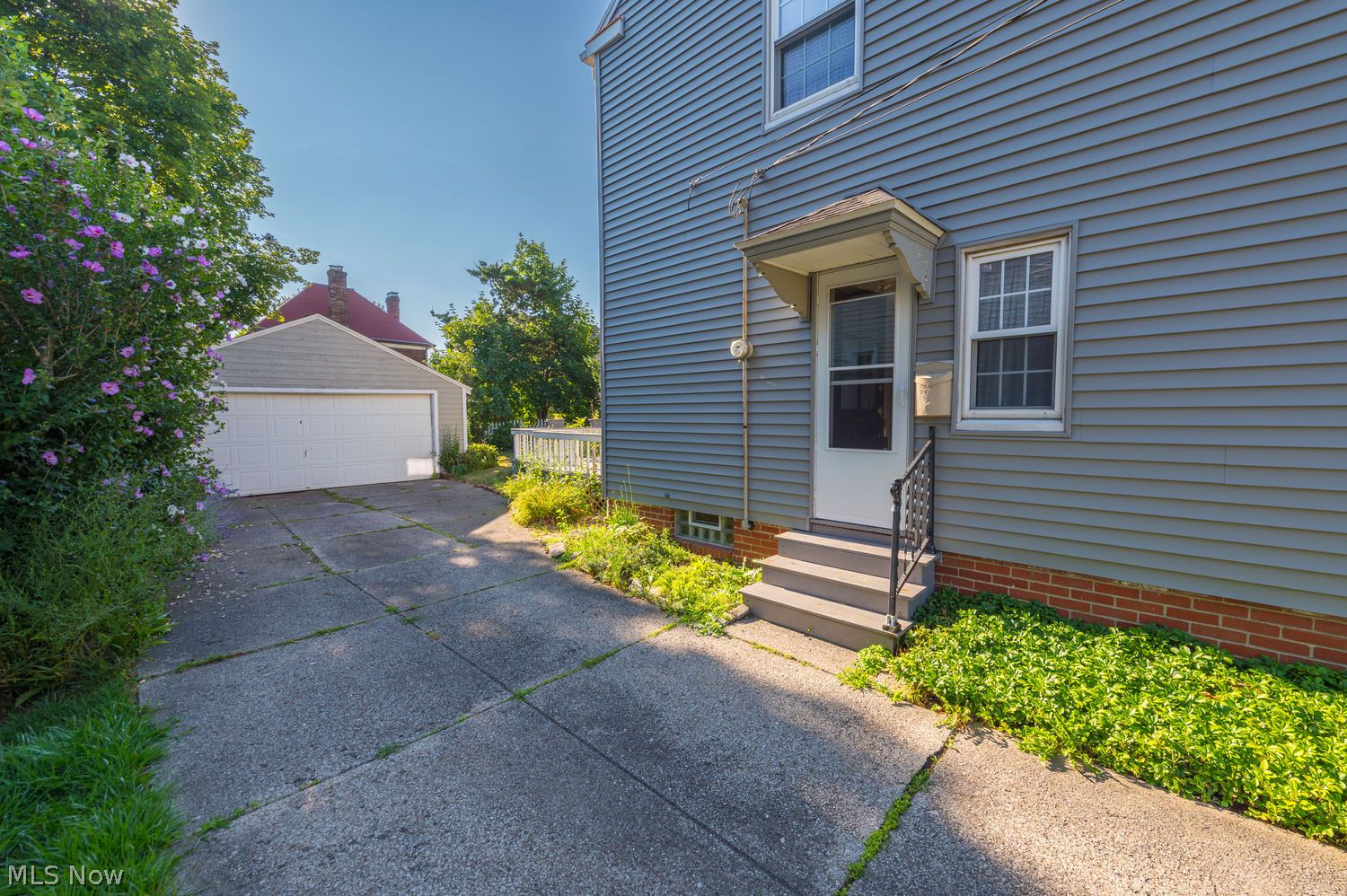 2907 Lakeview Avenue Rocky River OH 44116