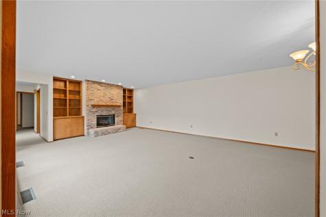 12747 Olympus Way Strongsville OH 44149