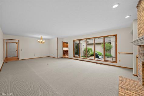 12747 Olympus Way Strongsville OH 44149