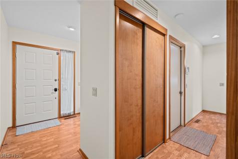 12747 Olympus Way Strongsville OH 44149