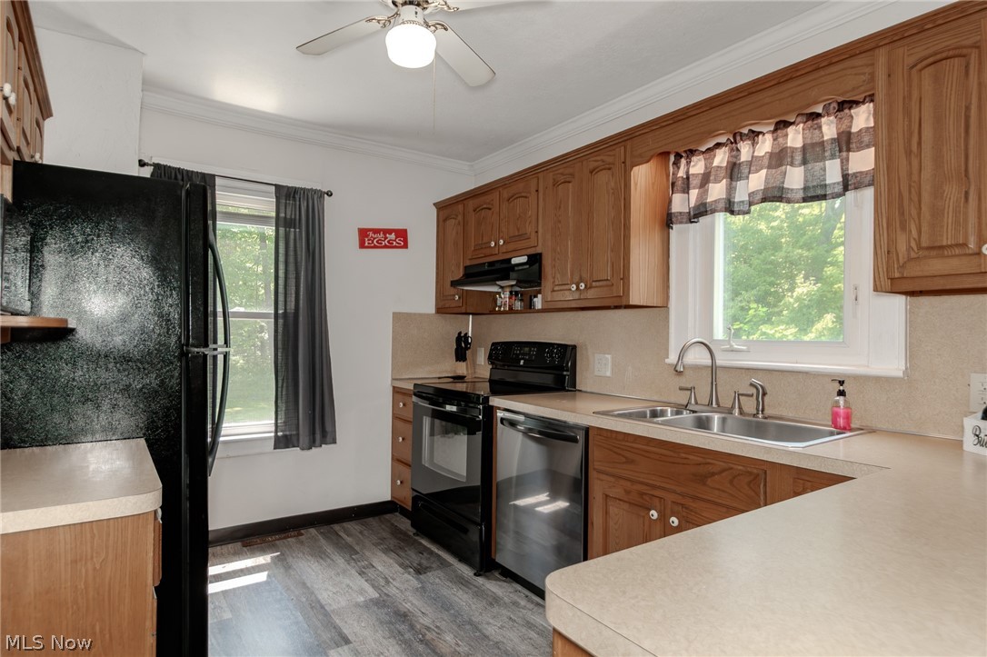 5186 Clay Street Geneva OH 44041