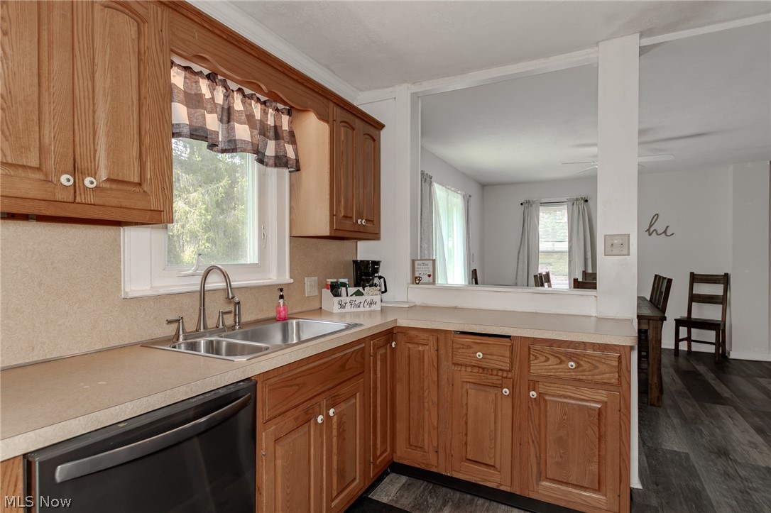 5186 Clay Street Geneva OH 44041