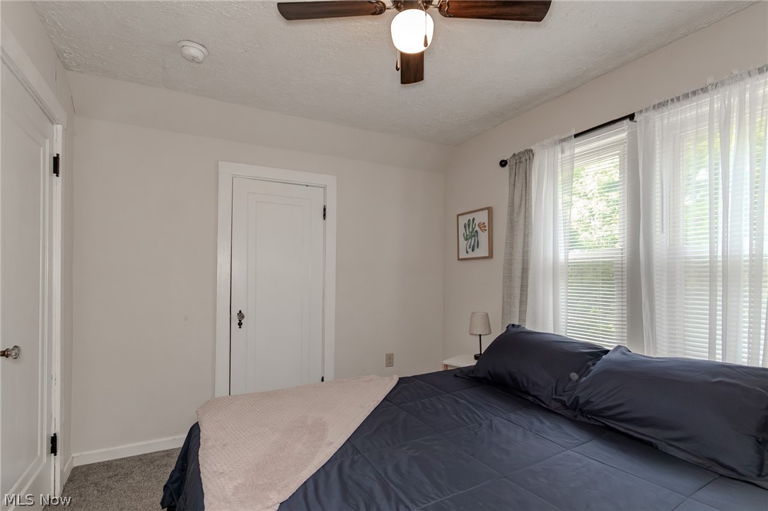 5186 Clay Street Geneva OH 44041