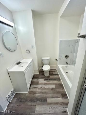 10009 Parmelee Avenue Cleveland OH 44108