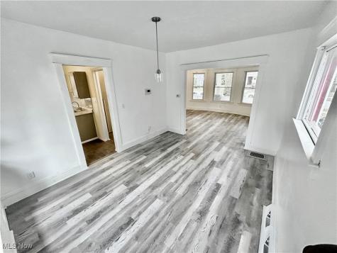 10009 Parmelee Avenue Cleveland OH 44108