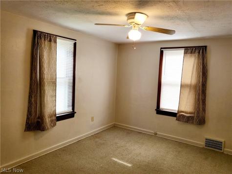 1059 W 14th Street Lorain OH 44052