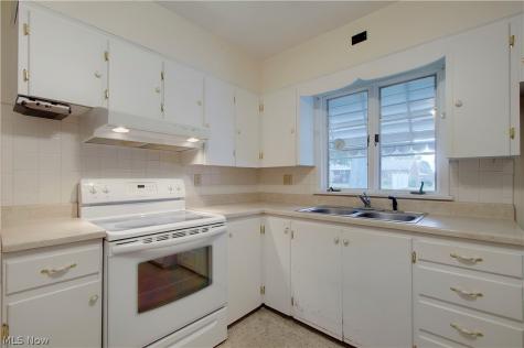 1791 Federal Avenue Alliance OH 44601