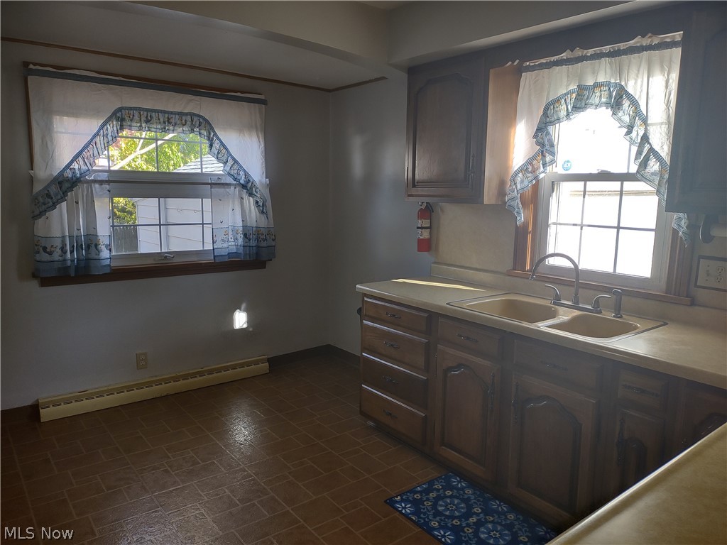 2520 Daleford Avenue NE Canton OH 44705