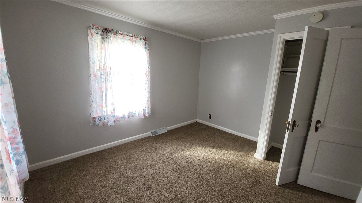 2520 Daleford Avenue NE Canton OH 44705