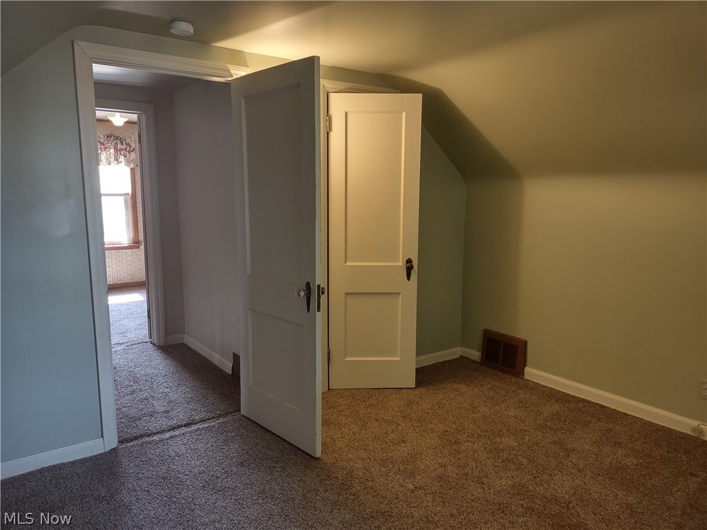 2520 Daleford Avenue NE Canton OH 44705