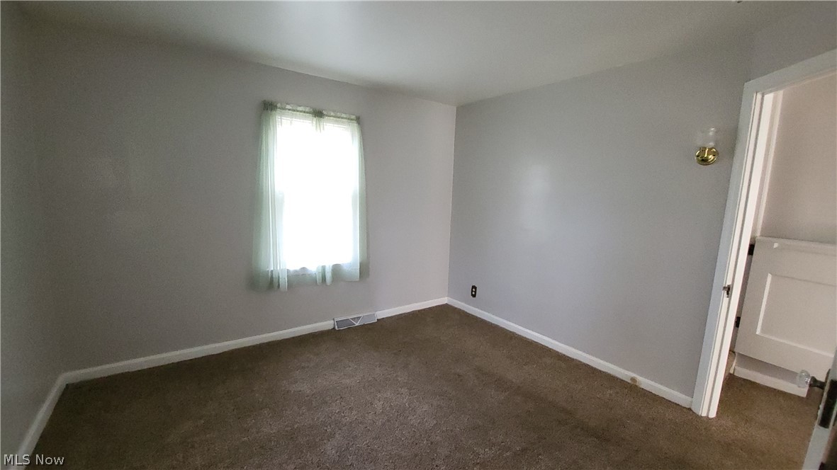 2520 Daleford Avenue NE Canton OH 44705