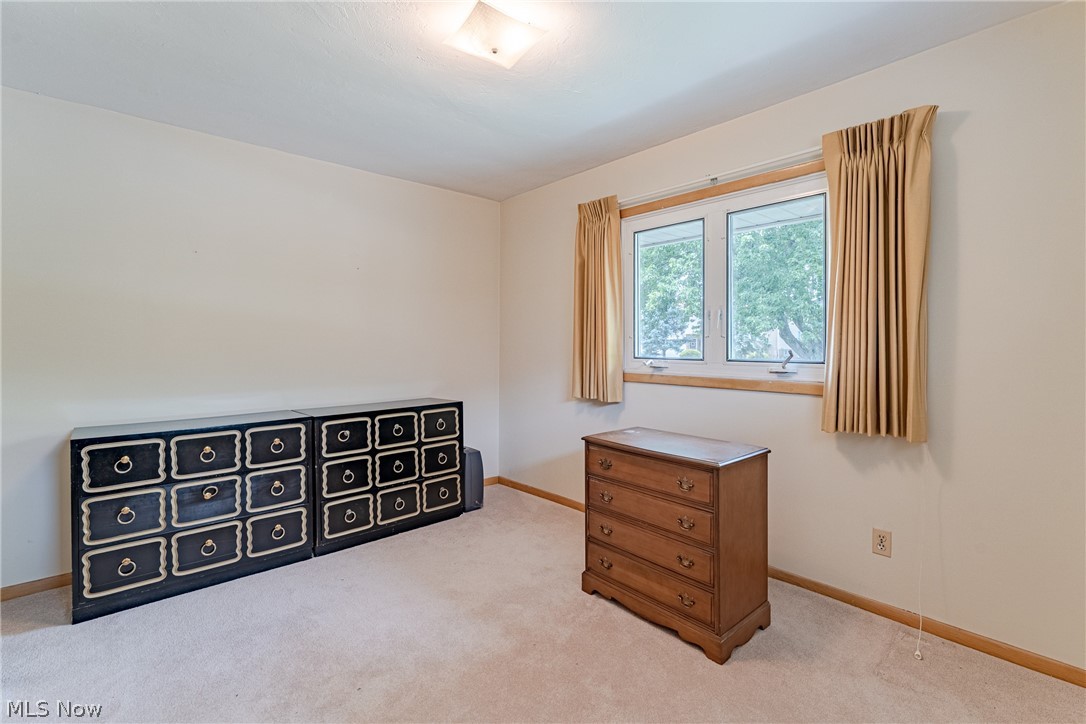 7635 Tamiami Drive Parma OH 44134
