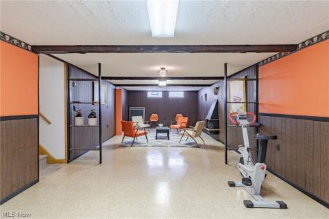 7635 Tamiami Drive Parma OH 44134