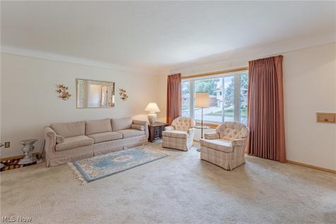 7635 Tamiami Drive Parma OH 44134