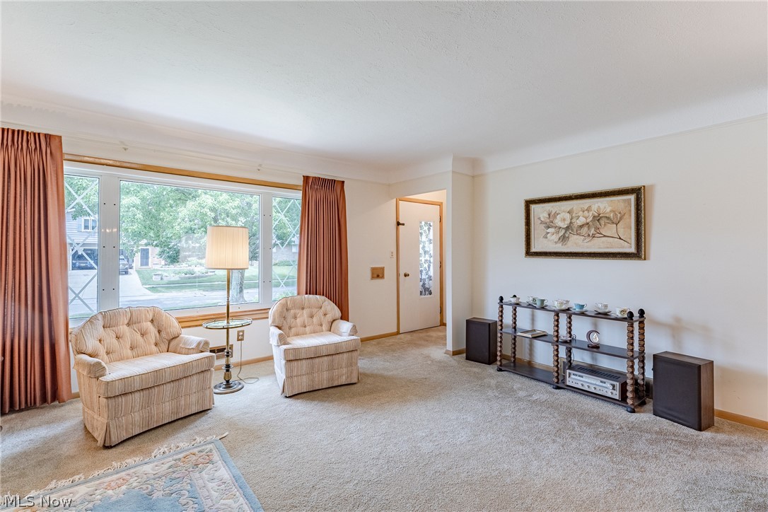 7635 Tamiami Drive Parma OH 44134