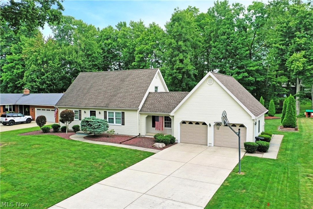 224 Old Oak Drive Cortland OH 44410