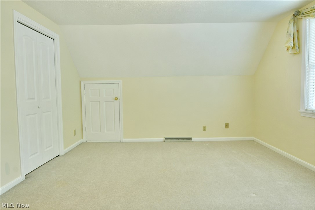 224 Old Oak Drive Cortland OH 44410