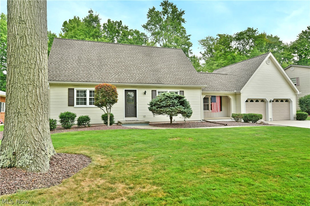 224 Old Oak Drive Cortland OH 44410