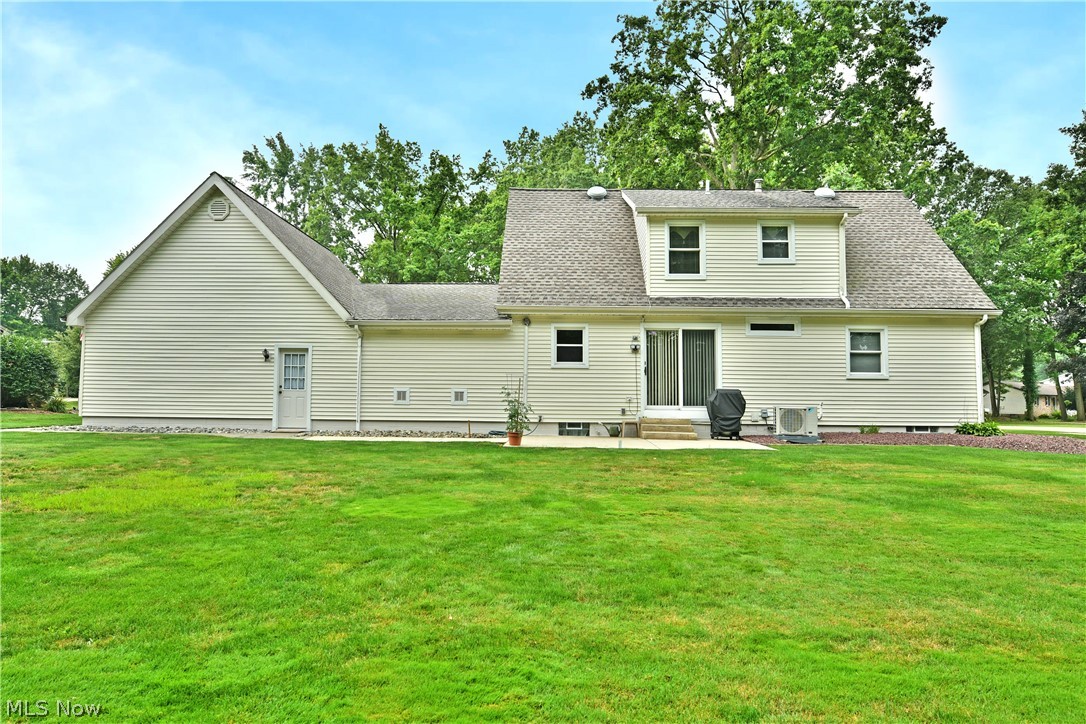 224 Old Oak Drive Cortland OH 44410