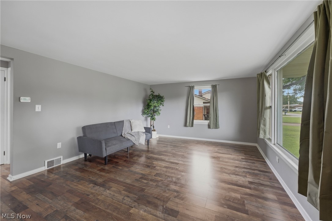 712 Mcdaniel Avenue Minerva OH 44657