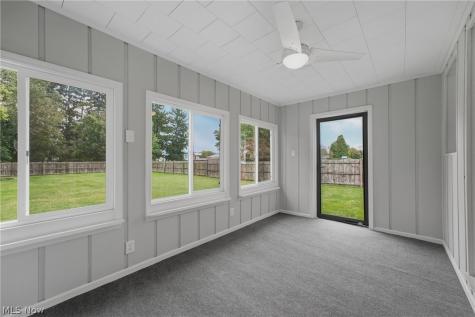 712 Mcdaniel Avenue Minerva OH 44657
