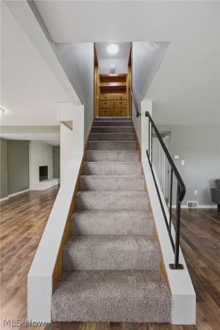 712 Mcdaniel Avenue Minerva OH 44657