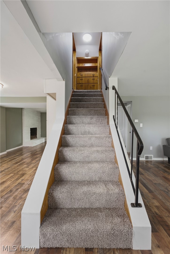 712 Mcdaniel Avenue Minerva OH 44657