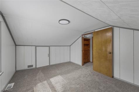 712 Mcdaniel Avenue Minerva OH 44657