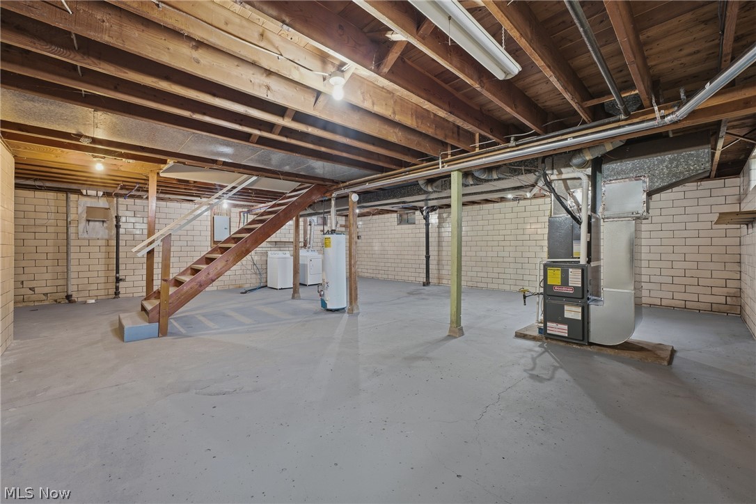 712 Mcdaniel Avenue Minerva OH 44657